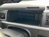 当店は品質にこだわり、多走行ロープライス中古車をメインに取り揃えております!ただし中古車は故障のリスクもございますので、自社保証&別途有償保証にて万が一の際もご対応いたします!!