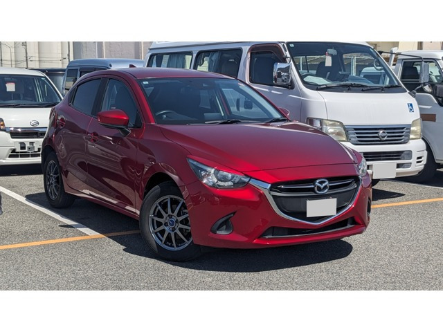 デミオ 1.5 15S LEDコンフォートパッケージ 6速マニュアル車 ガソリン車 禁煙車