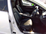 MAZDA6ワゴン 2.5 25T Sパッケージ 黒革エアシート 全方位カメラ