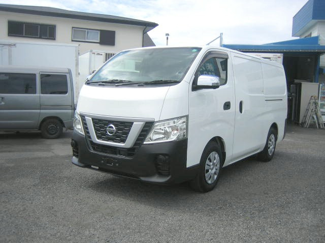 日産 NV350キャラバン 