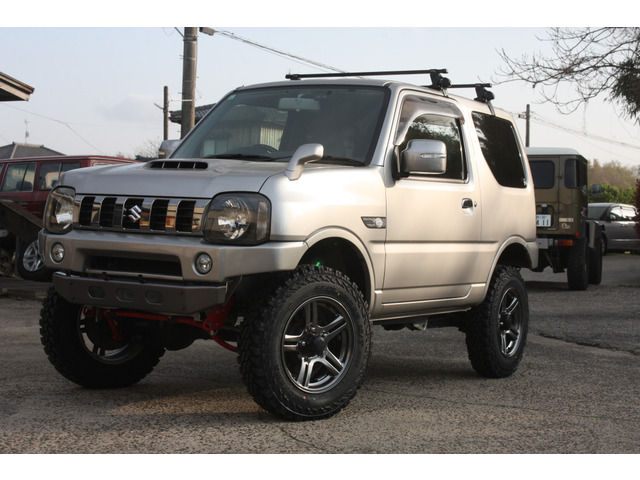 ジムニー ランドベンチャー 4WD スチールシルバーM