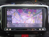 カロッツェリア製メモリーナビは7インチタッチパネル。