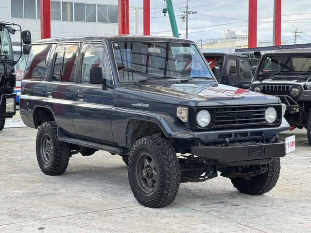 トヨタ ランドクルーザー70 3.5 LX ディーゼル 4WD No cigarette smell