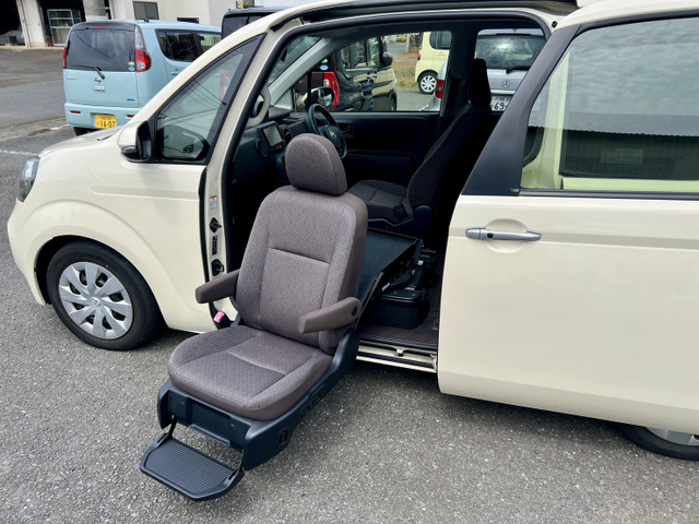 トヨタ ポルテ 1.5 X ウェルキャブ 助手席リフトアップシート Bタイプ 