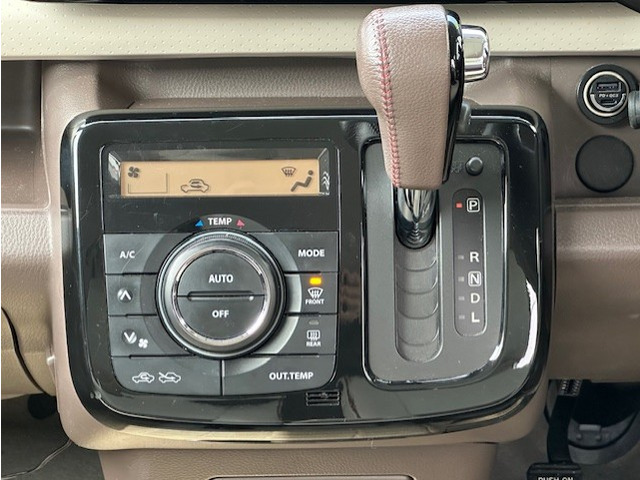 日産 モコ ドルチェ X 専用シート 純正14インチアルミ の中古車詳細