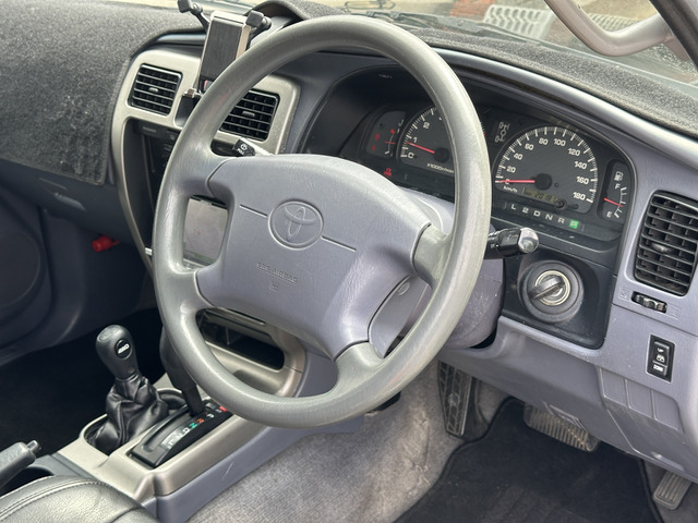 トヨタ ハイラックスサーフ の中古車詳細 (201,813km, ブラック