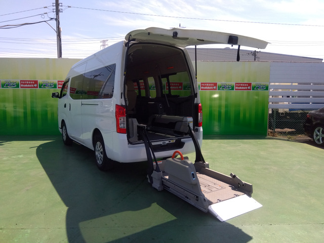 NV350キャラバン  車椅子移動車 車椅子2台仕様