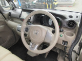 内装は年式の割に比較的綺麗です。