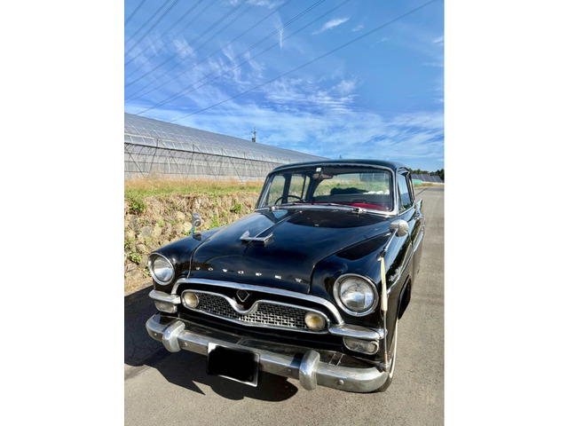 トヨペットクラウン  観音開きドア ナンバー付き 6人乗り