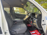 買ったばかりの愛車、ずっときれいにしていたいですよね!ご購入いただいたお車を綺麗な状態に保てるよう、コーティングなどのオプションもご用意しております。詳しくは店舗までお問い合わせください♪