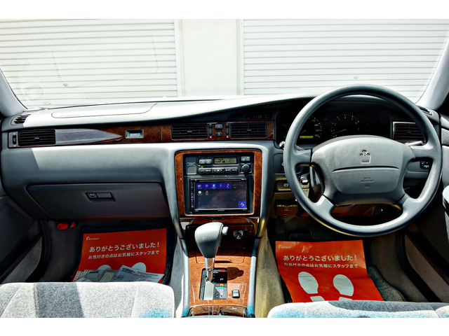トヨタ クラウン 2.5 ロイヤルサルーン 新品WORK18インチアルミ 新品車