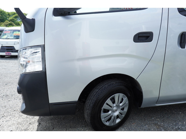 日産 NV350キャラバン 2.5 DX ロング ディーゼル 4WD 寒冷地仕様ナビB