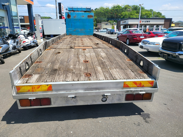 UDトラックス クオン 重機運搬車 積載量13200kg の中古車詳細 (857,000