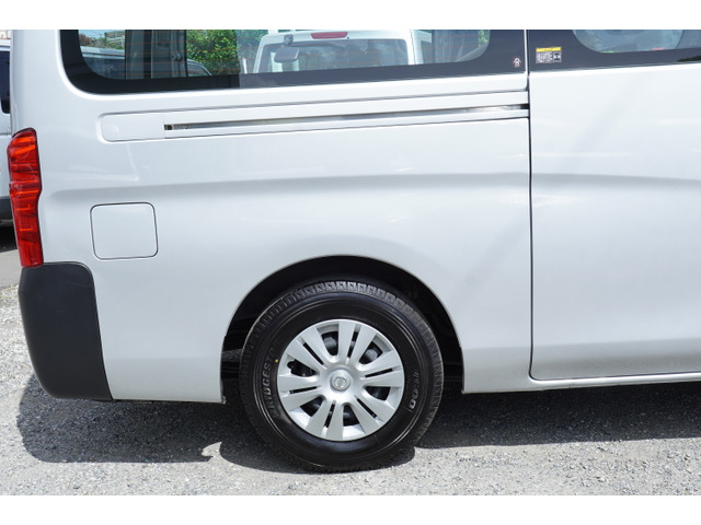 日産 NV350キャラバン 2.5 DX ロング ディーゼル 4WD 寒冷地仕様ナビB