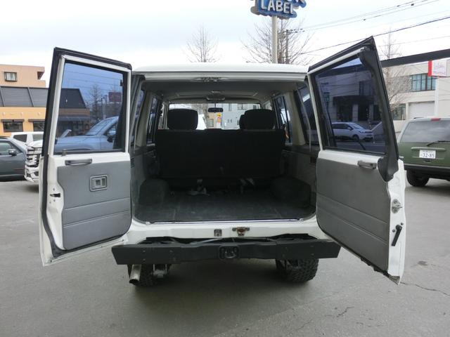 トヨタ ランドクルーザー70 4.2 ZX ディーゼル 4WD 前後デフロック