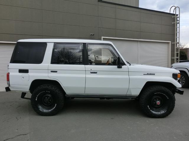 トヨタ ランドクルーザー70 4.2 ZX ディーゼル 4WD 前後デフロック