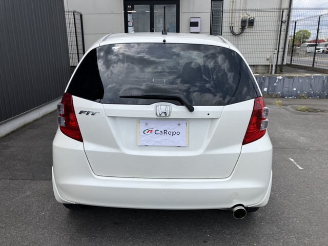 ホンダ フィット 1.3 G 車検整備2年付 の中古車詳細 (36,020km, パール 
