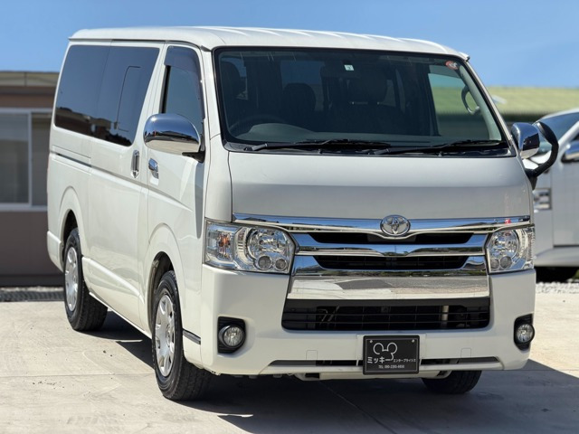トヨタ ハイエースバン 