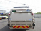 デュトロ 塵芥車 プレス 6.7m3 新明和 2.75t積