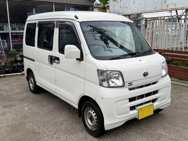 ダイハツ ハイゼットカーゴ 