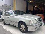 Cクラスワゴン C200 コンプレッサー