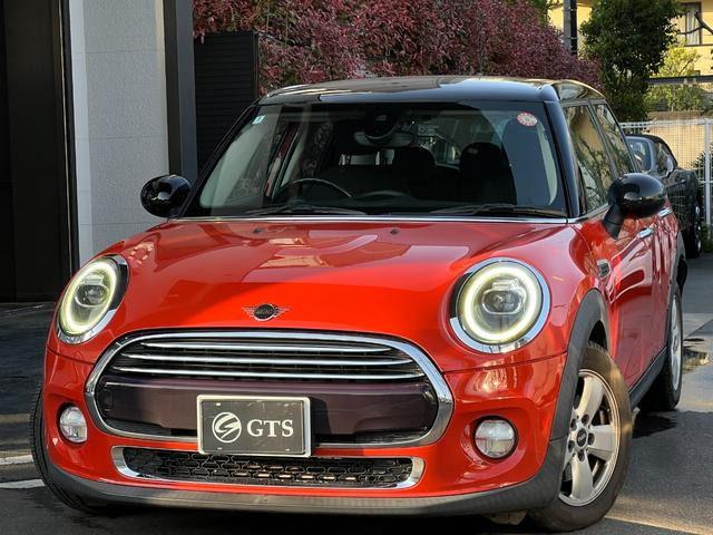 ミニ クーパー ディーラー車 右ハンドル 純正HDDナビ