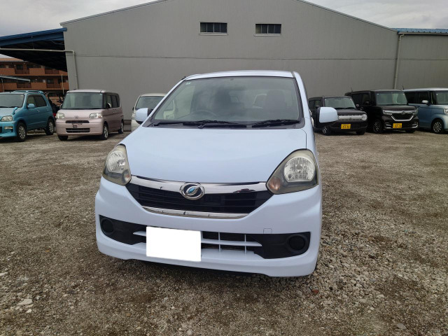 ダイハツ ミライース 