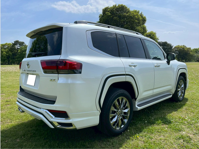 トヨタ ランドクルーザー300 3.5 ZX 4WD オプション多数車検付き の