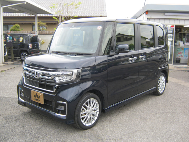 N-BOXカスタム L ターボ 社外ナビ・バックカメラ!!