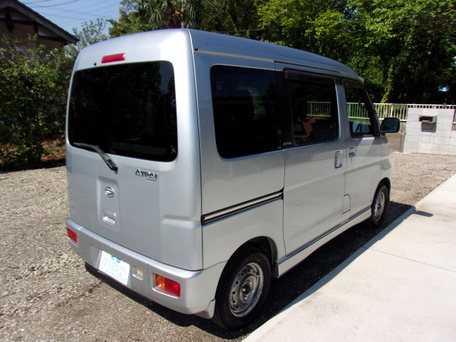 chihiroさん専用！アトレーワゴン中期用リヤハーフ・パールホワイト塗装付き ダイハツ アトレーワゴン フレンドシップ スローパー リヤシート付仕様