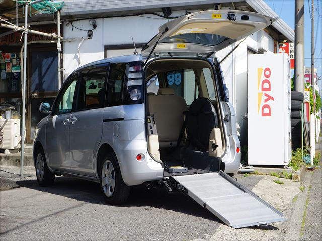 シエンタ 1.5 G ウェルキャブ 車いす仕様車 スロープタイプ タイプI 禁煙車セーフテ...