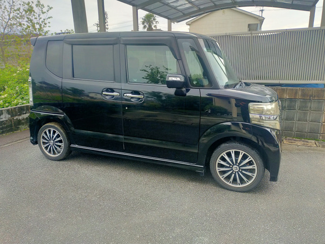 ホンダ N-BOXカスタム G ターボ パッケージ 現在塗装中です の中古車