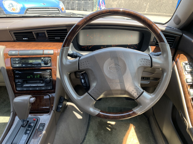 日産 ローレル 2.5 25メダリスト プレミア 純正サンルーフ の中古車 