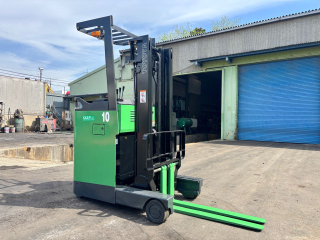 トヨタL&F 電動フォークリフト 