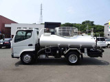 【全 長】533cm 【全 幅】189cm 【全 高】220cm 【 色 】白