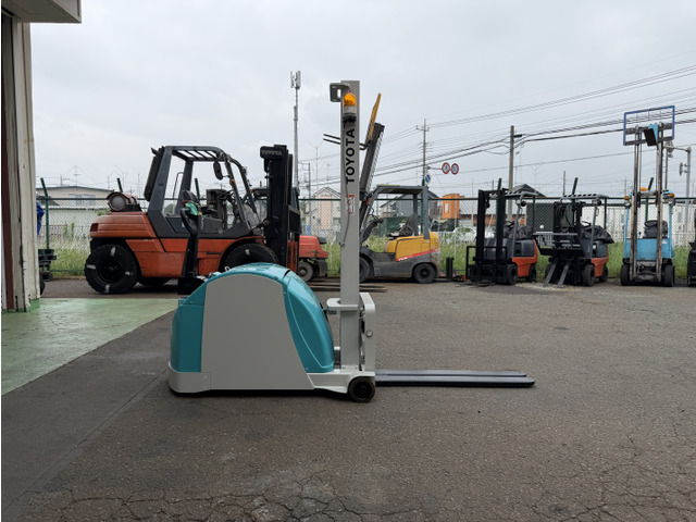 その他 トヨタL&F ウォーキー ウォーキーリフト 900キロ 1.5m の中古車 