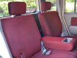 すべての展示車両に目が行き届くよう小規模にて営業を行っております♪当店は神奈川県内にて40年以上の実績を誇るプロショップです!仕入れ〜仕上げまでの工程を1台1台、丁寧に行っております!!