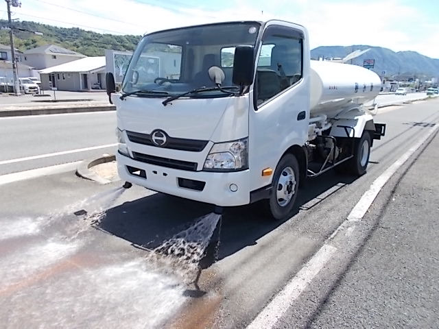 デュトロ  前後散水車