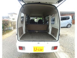 荷室はとてもきれいです♪