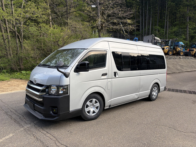ハイエースバン 2.5 DX スーパーロング ハイルーフ ディーゼル 4WD