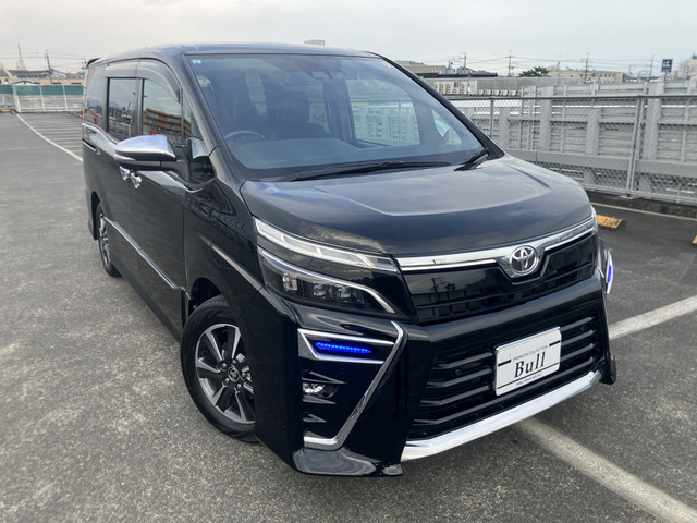ヴォクシー 2.0 ZS 煌III 