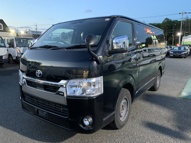 トヨタ ハイエースバン 