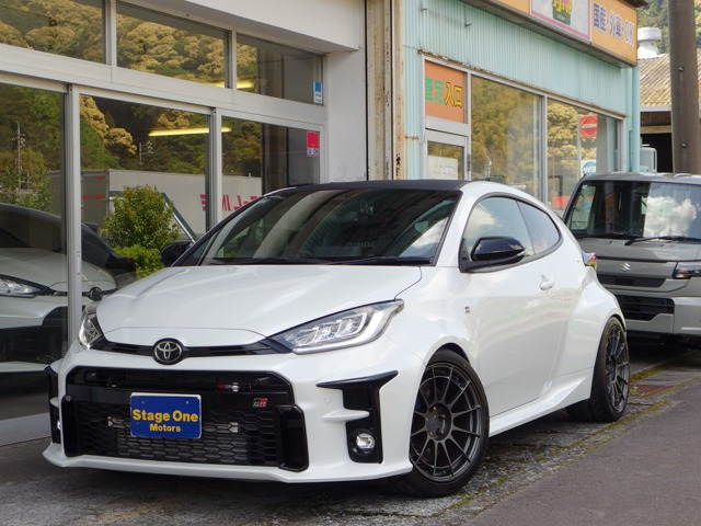 GRヤリス 1.6 RZ ハイ パフォーマンス 4WD 禁煙車 D席BRIDEフルバケ 車高調（-）