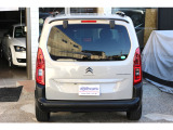 ☆バックカメラも搭載しておりますので駐車時も安心です!