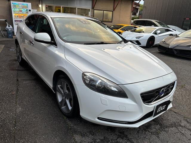 ボルボ V40 T4 SE 正規ディーラー車/右ハンドル/ターボ の中古車詳細