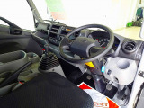 AC PS PW SRS ABS 集中ドアロック 左右電格ミラー/ヒーター Bluetooth ルームミラー式バックモニター ターボ 排気ブレーキ 坂道発進補助装置 フロア5MT