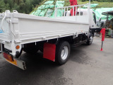 積載3.5t、ワイドロングならではの広い荷台で、一度に多くの荷物を運搬できます。