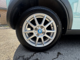 ●アルミホイールを装着しています☆お車を購入される際、ご不明な点があると思いますが、困ったらお気軽にご相談下さい!別途お好みのホイールなどありましたらお申し付けください☆