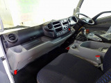 AC PS PW SRS ABS 集中ドアロック 左右電格ミラー/ヒーター Bluetooth ルームミラー式バックモニター ターボ 排気ブレーキ 坂道発進補助装置 フロア5MT