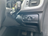 お車の下取りや買取もお任せください。どのようなお車でも査定させていただきます。国産車・輸入車・旧車・不動車・トラック・バイクなど幅広くご対応可能です。